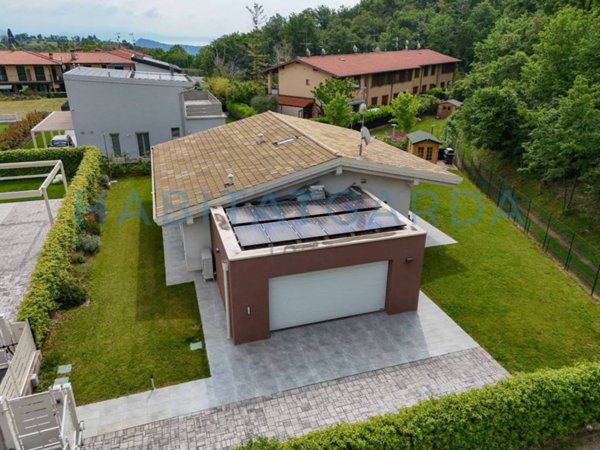 casa indipendente in vendita a Puegnago del Garda