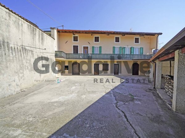 casa indipendente in vendita a Puegnago del Garda