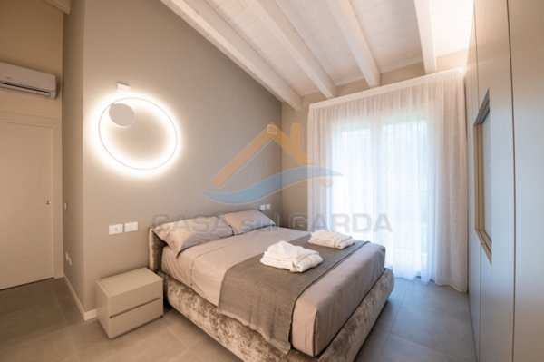 casa indipendente in vendita a Puegnago del Garda