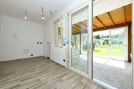 casa indipendente in vendita a Puegnago del Garda