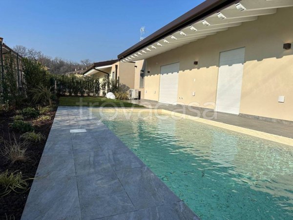 casa indipendente in vendita a Puegnago del Garda