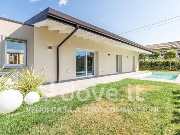 casa indipendente in vendita a Puegnago del Garda