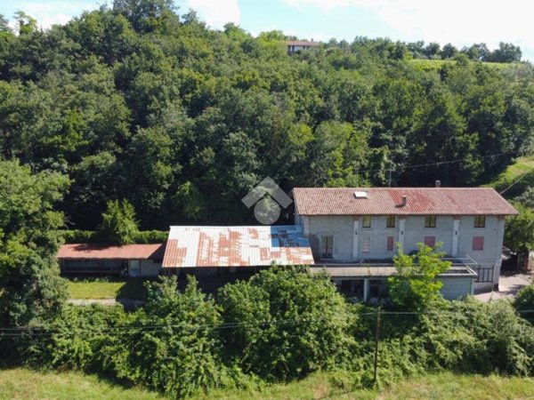 casa indipendente in vendita a Puegnago del Garda