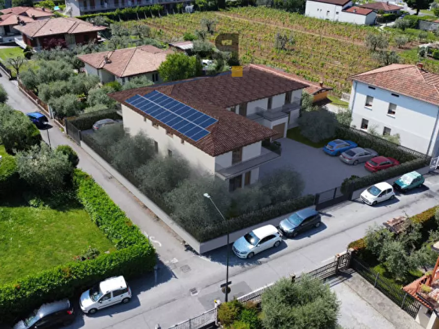 casa indipendente in vendita a Puegnago del Garda