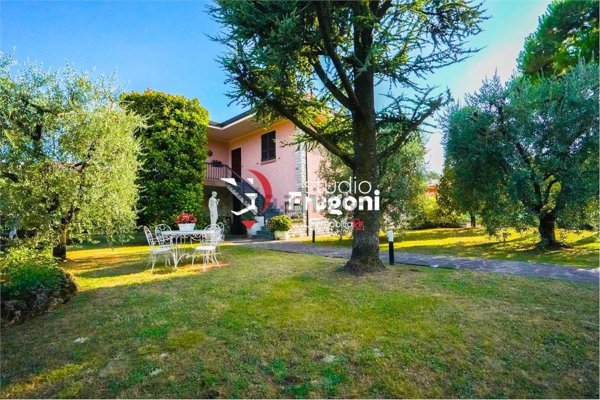 casa indipendente in vendita a Puegnago del Garda