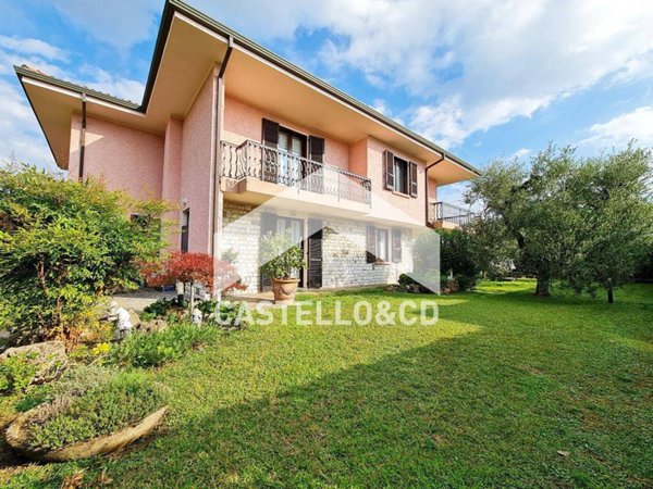 casa indipendente in vendita a Puegnago del Garda
