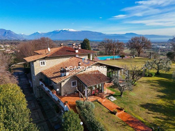 casa indipendente in vendita a Puegnago del Garda