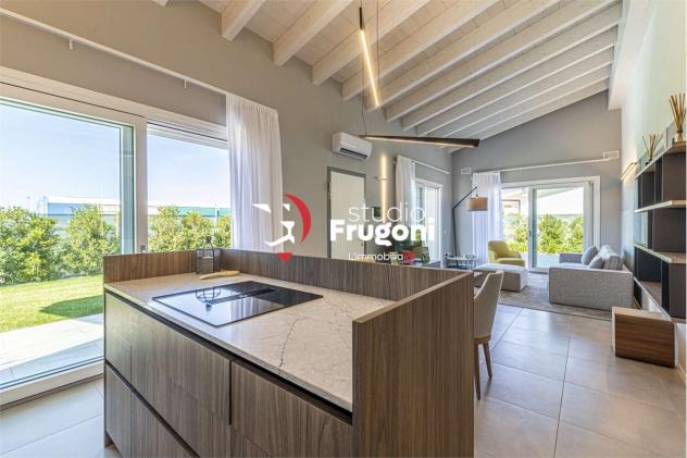 casa indipendente in vendita a Puegnago del Garda