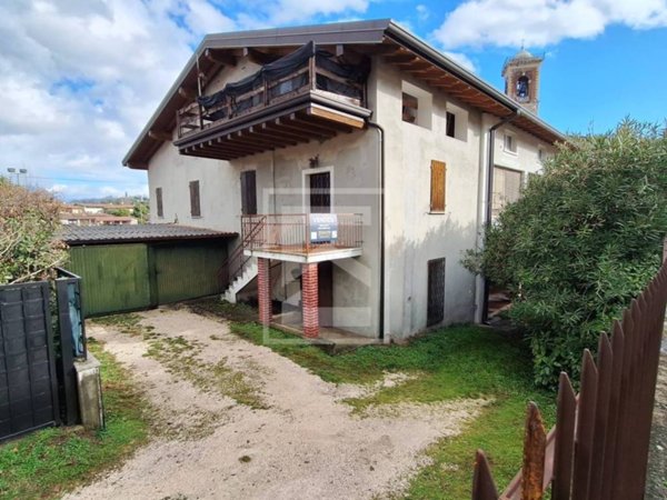 casa indipendente in vendita a Puegnago del Garda