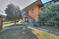 casa indipendente in vendita a Puegnago del Garda