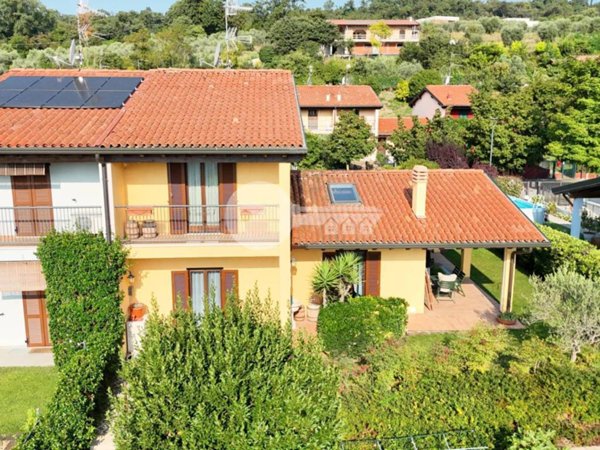 casa indipendente in vendita a Puegnago del Garda