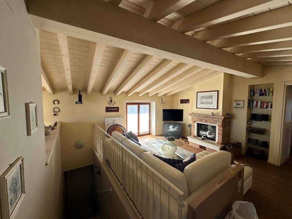 appartamento in vendita a Puegnago del Garda