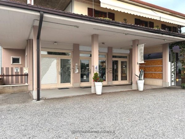 locale commerciale in vendita a Puegnago del Garda