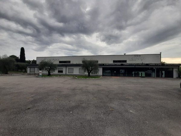 capannone in vendita a Puegnago del Garda
