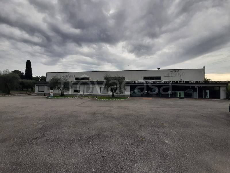 capannone in vendita a Puegnago del Garda