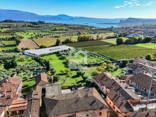 casa indipendente in vendita a Puegnago del Garda