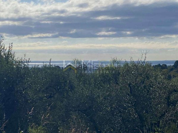 terreno edificabile in vendita a Puegnago del Garda