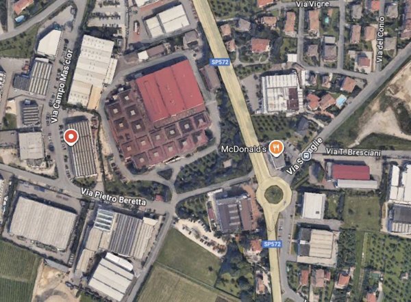 locale commerciale in vendita a Puegnago del Garda