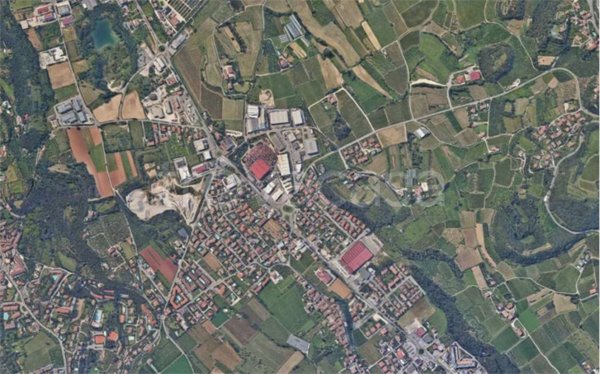 locale commerciale in vendita a Puegnago del Garda