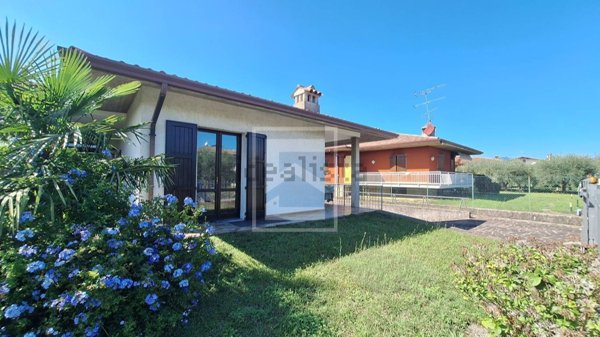 casa indipendente in vendita a Puegnago del Garda