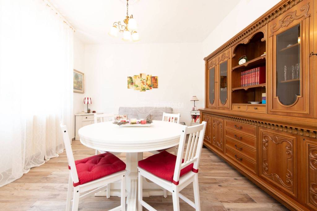 casa indipendente in vendita a Puegnago del Garda