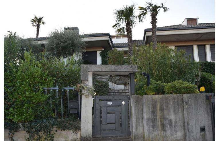 casa indipendente in vendita a Puegnago del Garda