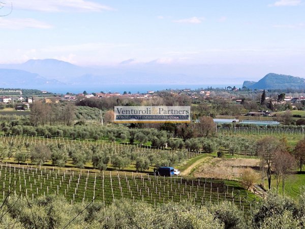 casa indipendente in vendita a Puegnago del Garda