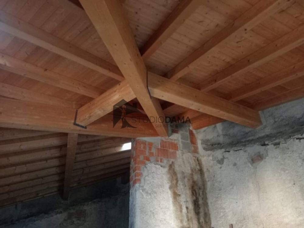 casa indipendente in vendita a Puegnago del Garda