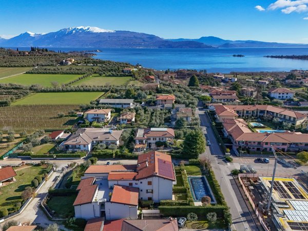 casa indipendente in vendita a Puegnago del Garda