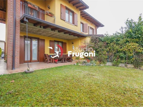 casa indipendente in vendita a Puegnago del Garda
