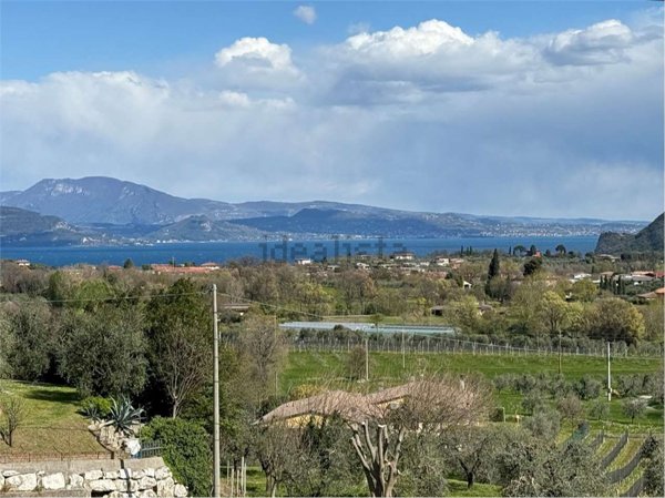 casa indipendente in vendita a Puegnago del Garda