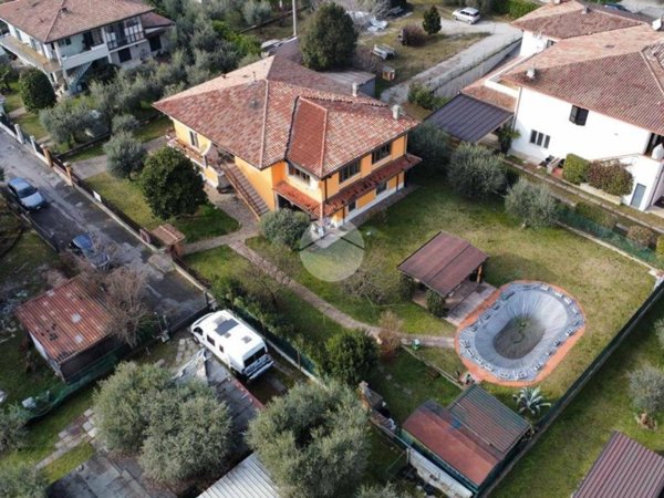 casa indipendente in vendita a Puegnago del Garda