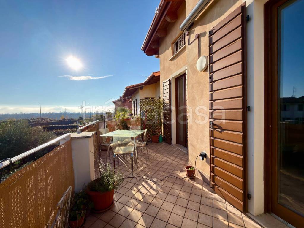 appartamento in vendita a Puegnago del Garda