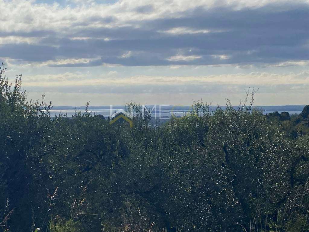 terreno edificabile in vendita a Puegnago del Garda