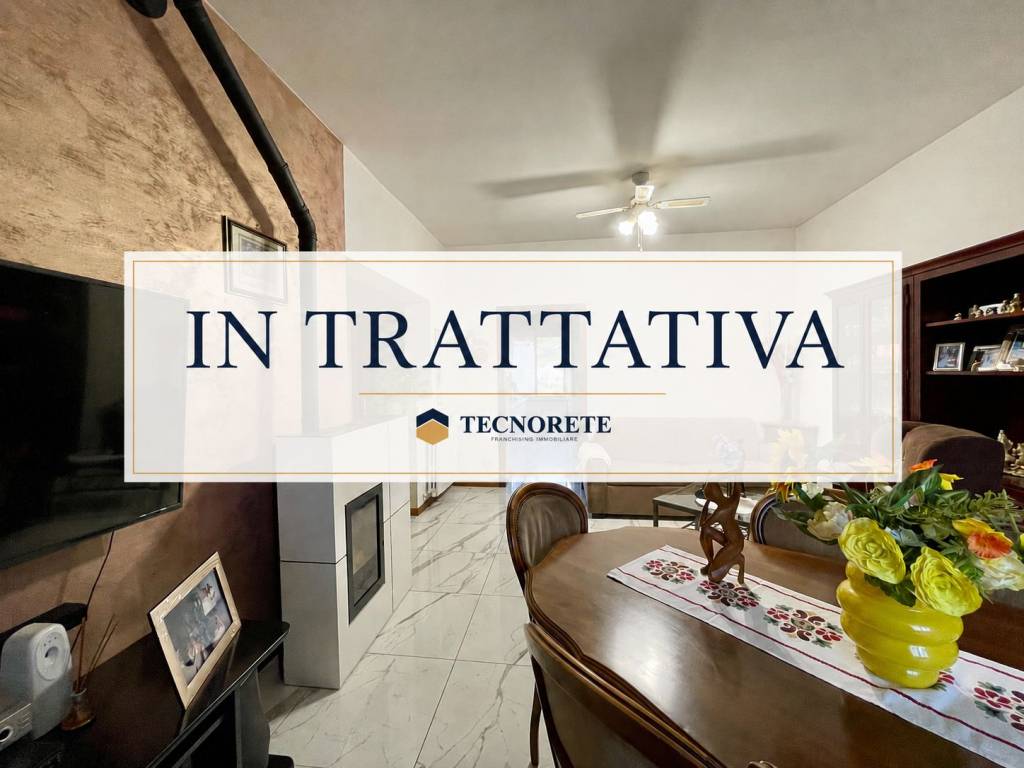 casa indipendente in vendita a Puegnago del Garda