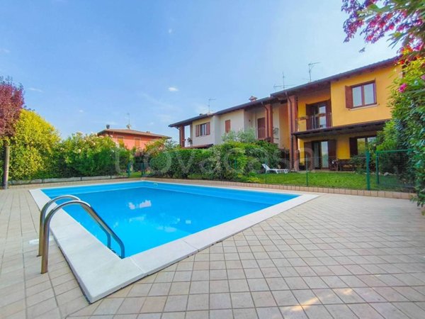 casa indipendente in vendita a Puegnago del Garda