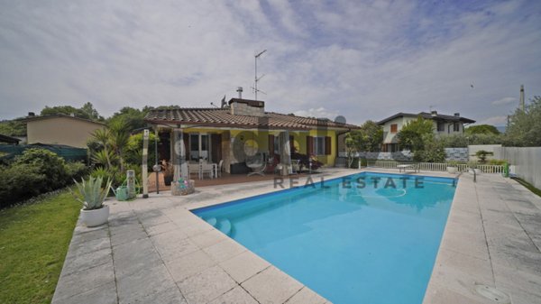 casa indipendente in vendita a Puegnago del Garda