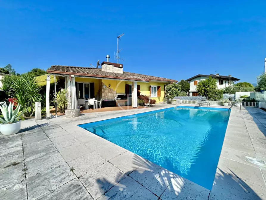 casa indipendente in vendita a Puegnago del Garda
