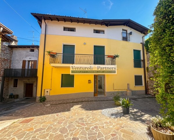 casa indipendente in vendita a Puegnago del Garda