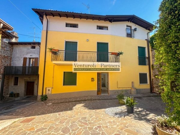 casa indipendente in vendita a Puegnago del Garda