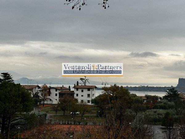 casa indipendente in vendita a Puegnago del Garda