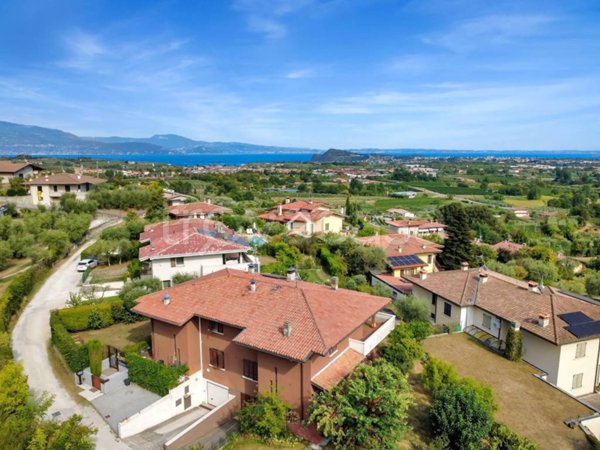 casa indipendente in vendita a Puegnago del Garda