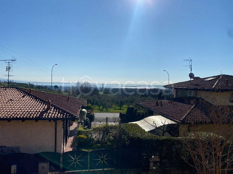 casa indipendente in vendita a Puegnago del Garda