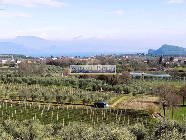 terreno edificabile in vendita a Puegnago del Garda