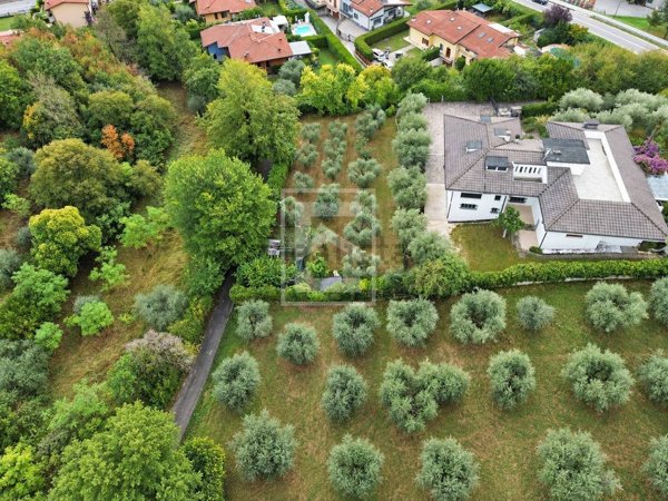 casa indipendente in vendita a Puegnago del Garda