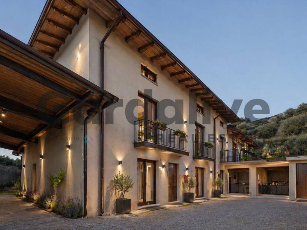 casa indipendente in vendita a Puegnago del Garda
