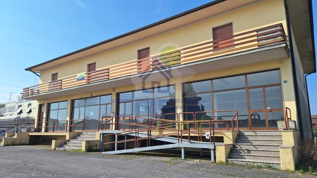 negozio in vendita a Quinzano d'Oglio