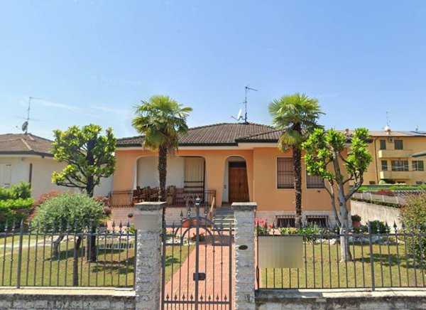 casa indipendente in vendita a Quinzano d'Oglio