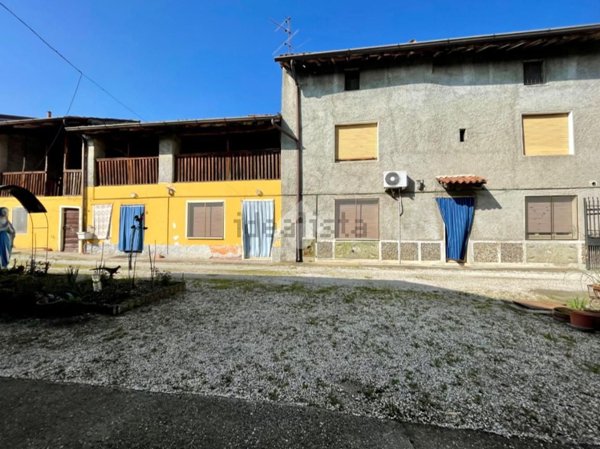 casa indipendente in vendita a Quinzano d'Oglio