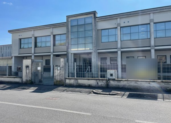 capannone in vendita a Quinzano d'Oglio